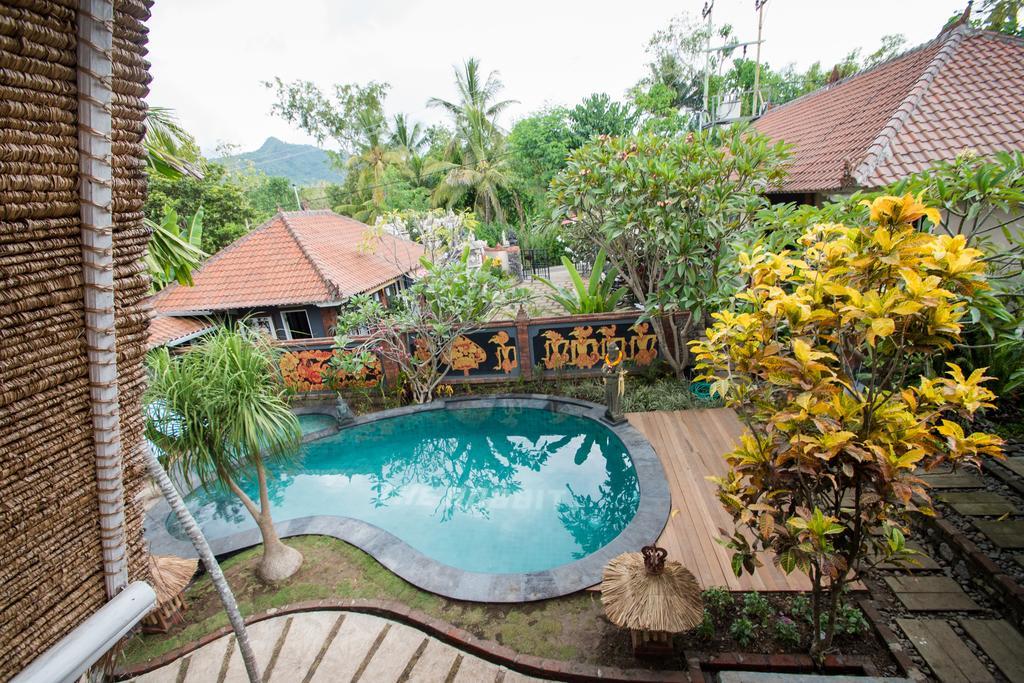 Hobbit'S House Homestay バニュウェダン エクステリア 写真