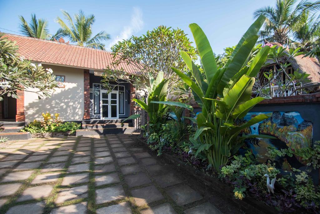 Hobbit'S House Homestay バニュウェダン エクステリア 写真