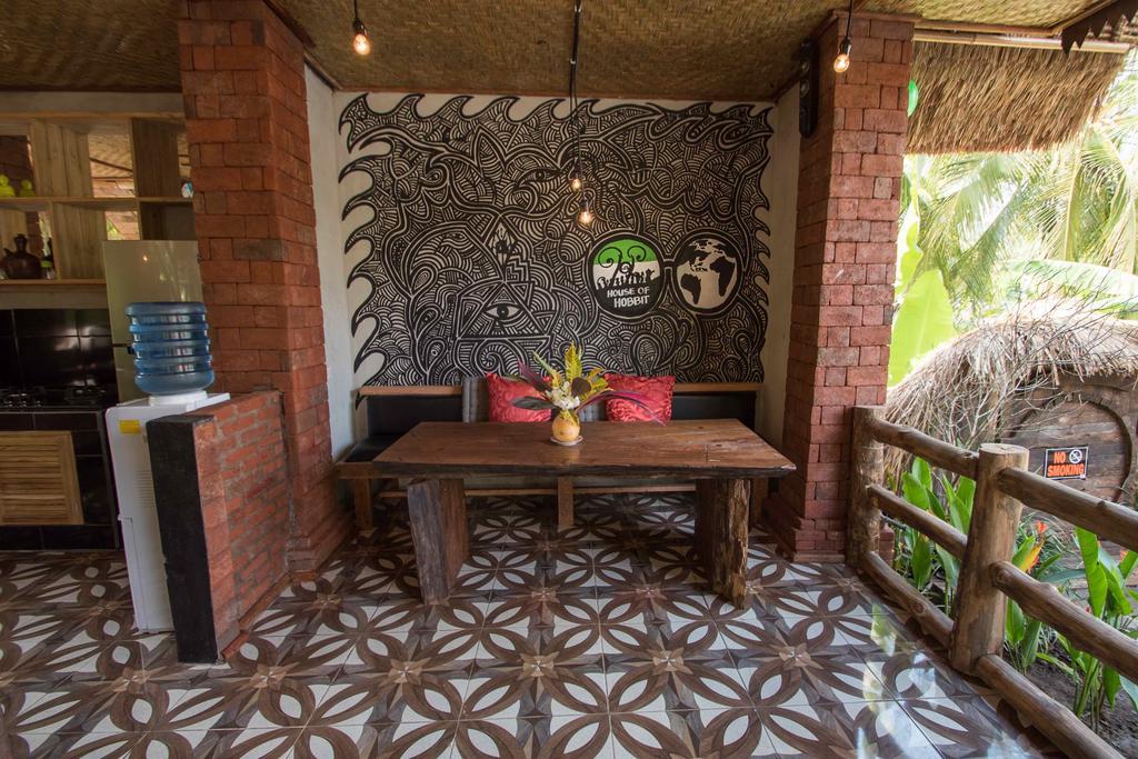 Hobbit'S House Homestay バニュウェダン エクステリア 写真