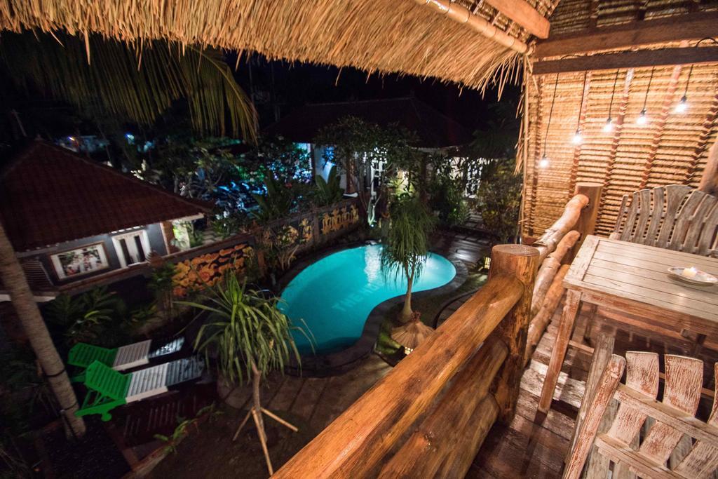 Hobbit'S House Homestay バニュウェダン エクステリア 写真
