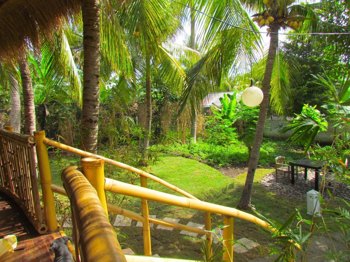 Hobbit'S House Homestay バニュウェダン エクステリア 写真